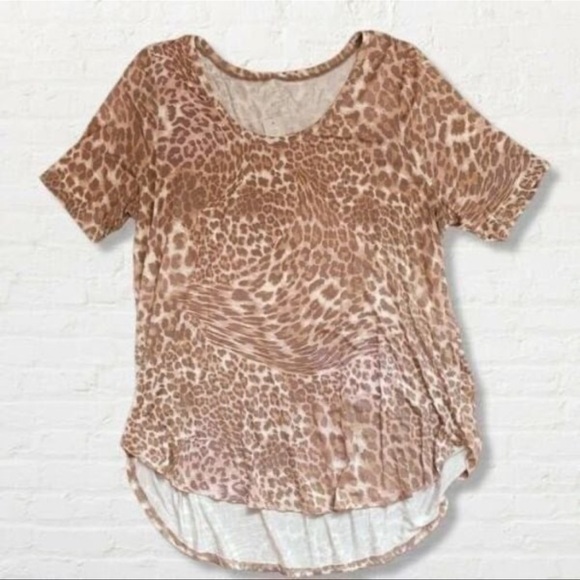 Maurices 24/7 Leopard Print Scoop Neck Tee - Picture 2 of 6